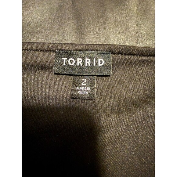Torrid Faux Leather Peplum Top Size 2X Black Vegan - Picture 3 of 6
